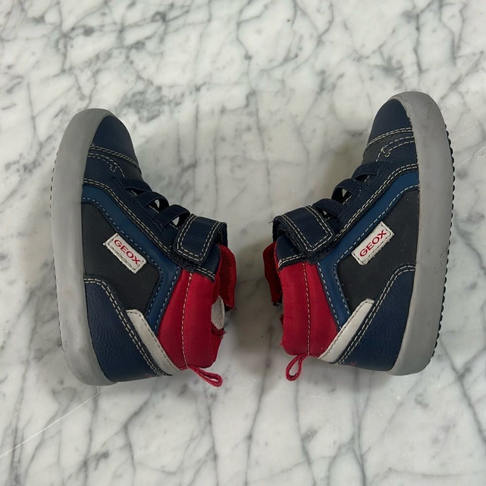 Geox leather Zip Sneaker Shoe Sz 7